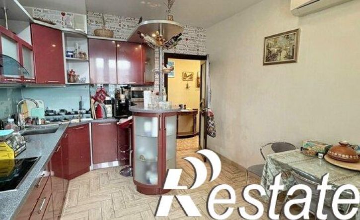 3-комн квартира Московский проспект, 41 к2,  д. 41 к2