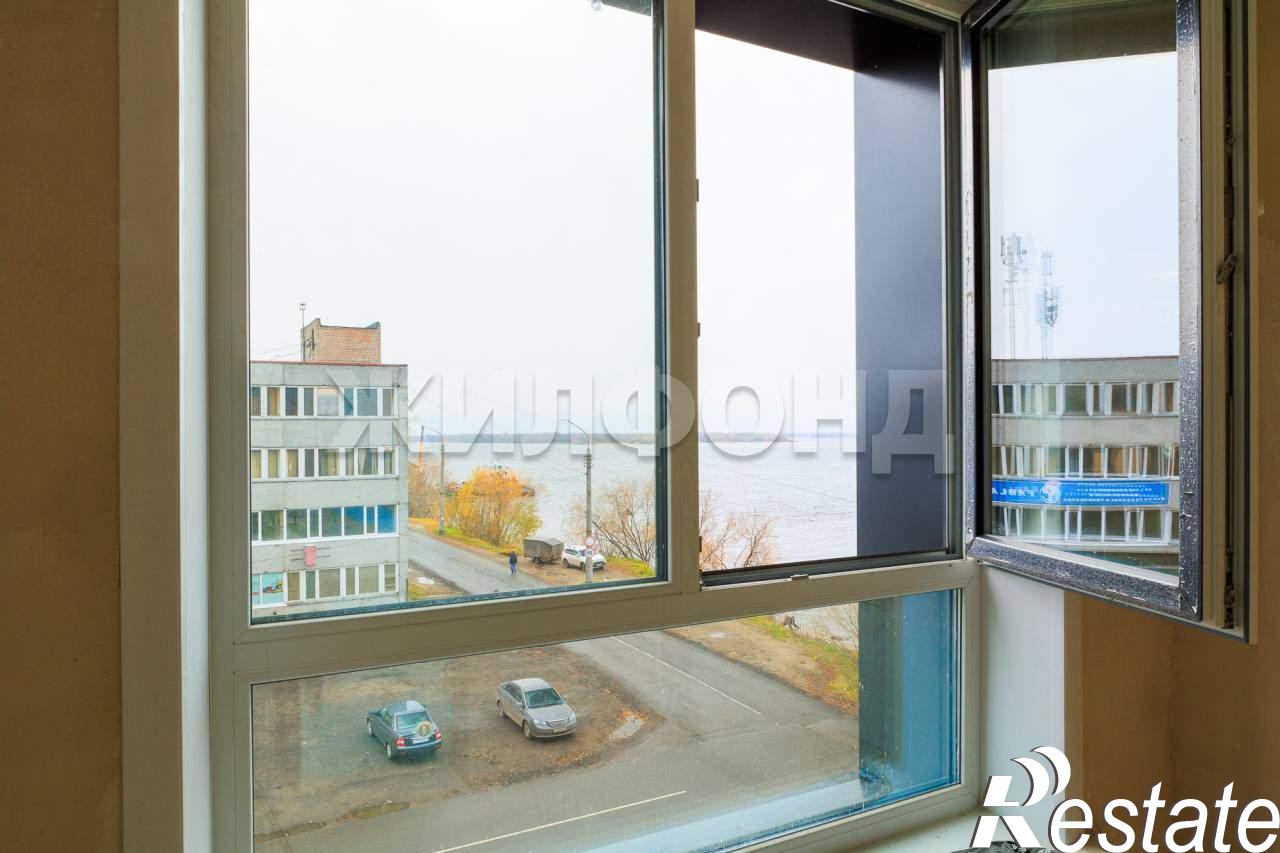 Купить студию за 2 330 000 рублей на Кедрова ул., д.1