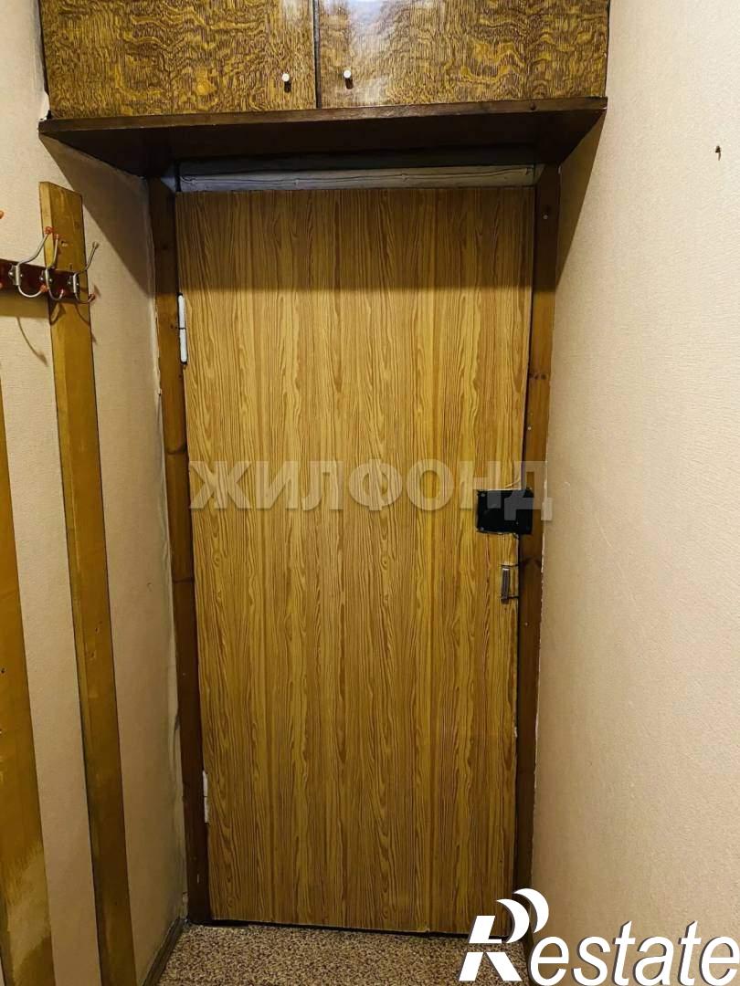 Купить квартиру за 2 000 000 рублей на Розы Люксембург ул., д.54