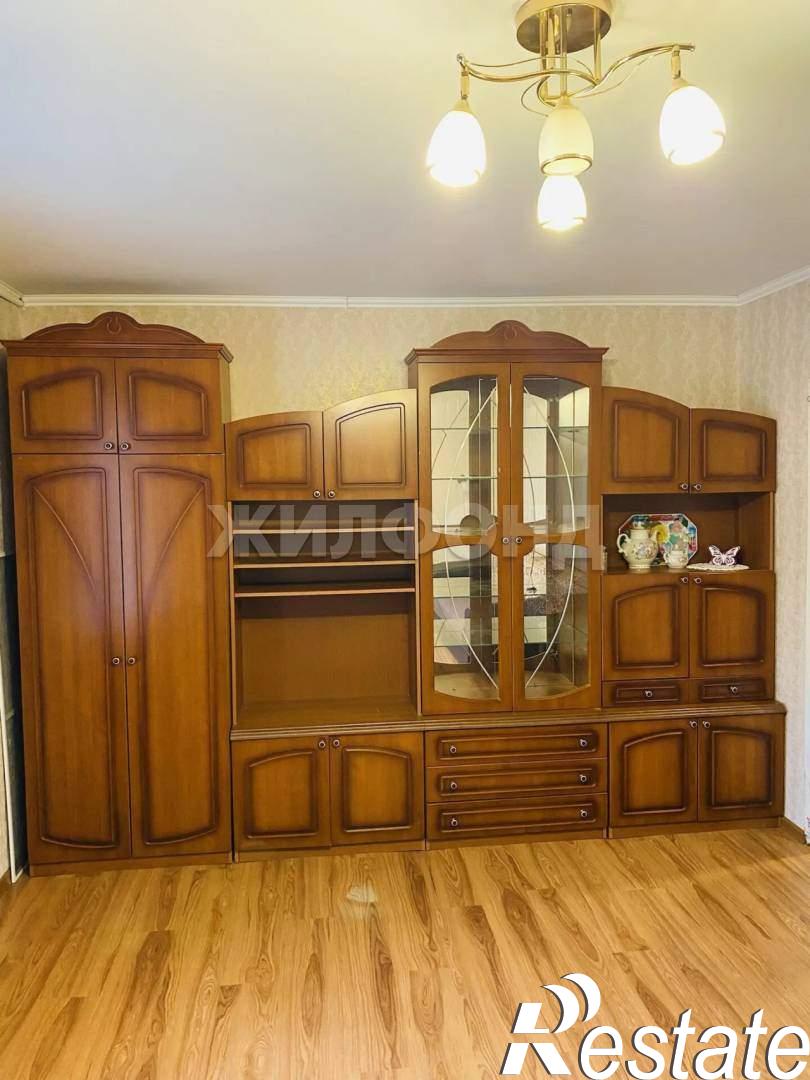 Купить квартиру за 2 000 000 рублей на Розы Люксембург ул., д.54