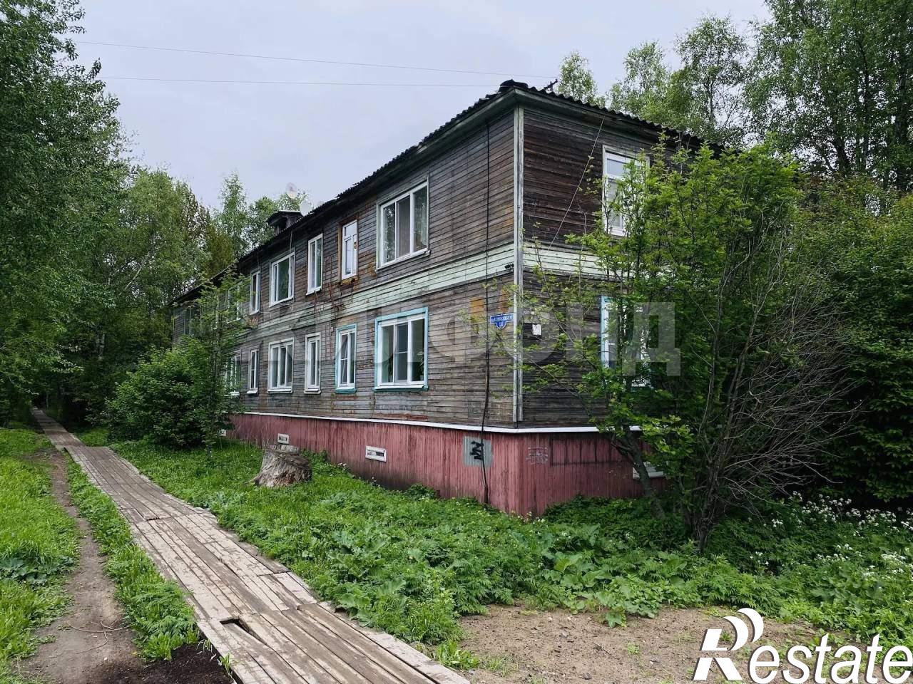 Купить квартиру за 2 000 000 рублей на Розы Люксембург ул., д.54