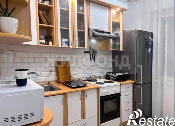 2-комн квартира Федора Абрамова ул., д.5