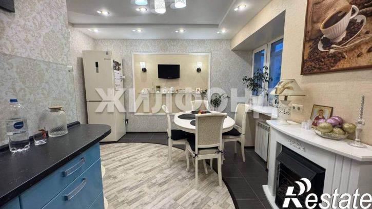 2-комн квартира Суворова ул., д.12