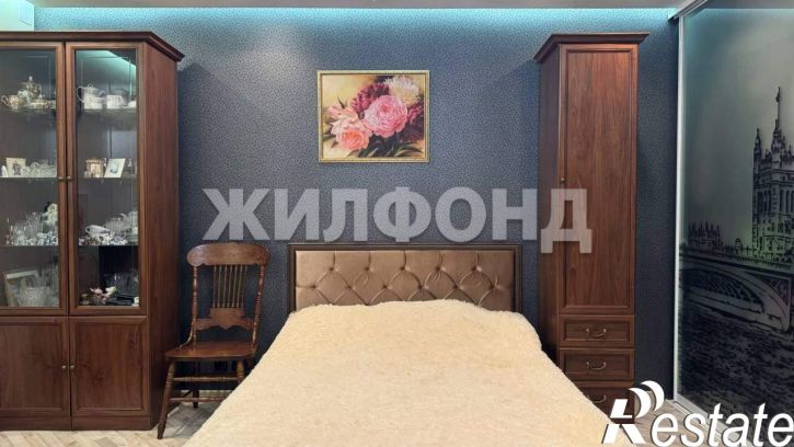 2-комн квартира Суворова ул., д.12