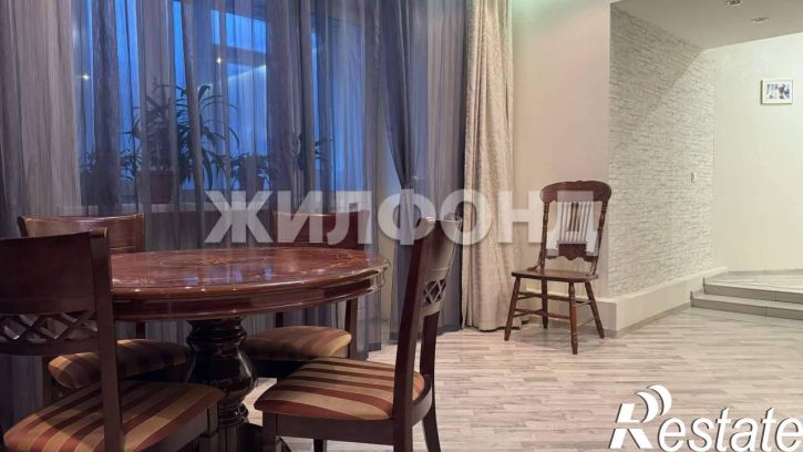 2-комн квартира Суворова ул., д.12