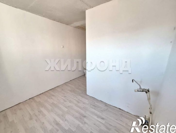 3-комн квартира Дзержинского проспект, д.21к1