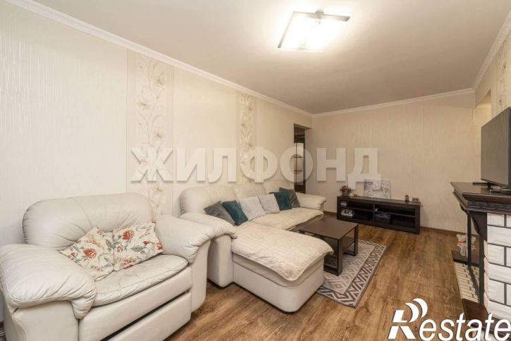3-комн квартира Дзержинского проспект, д.7к3