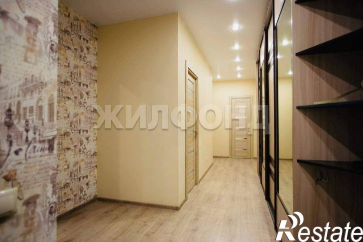 3-комн квартира Карпогорская ул., д.12к2
