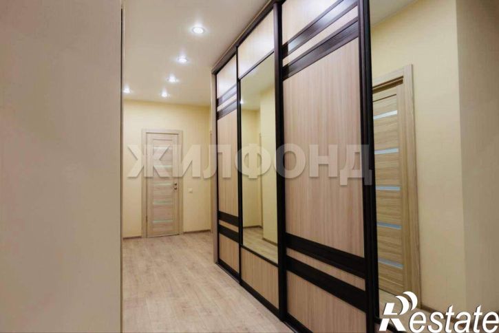 3-комн квартира Карпогорская ул., д.12к2