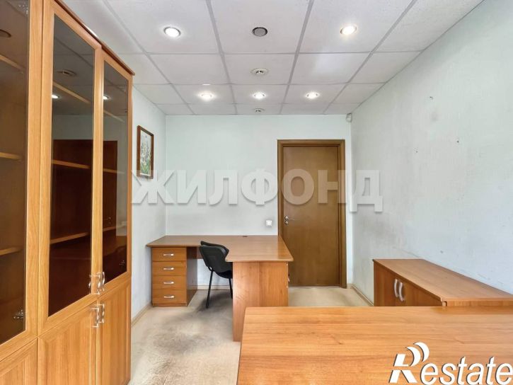 3-комн квартира Суворова ул., д.11